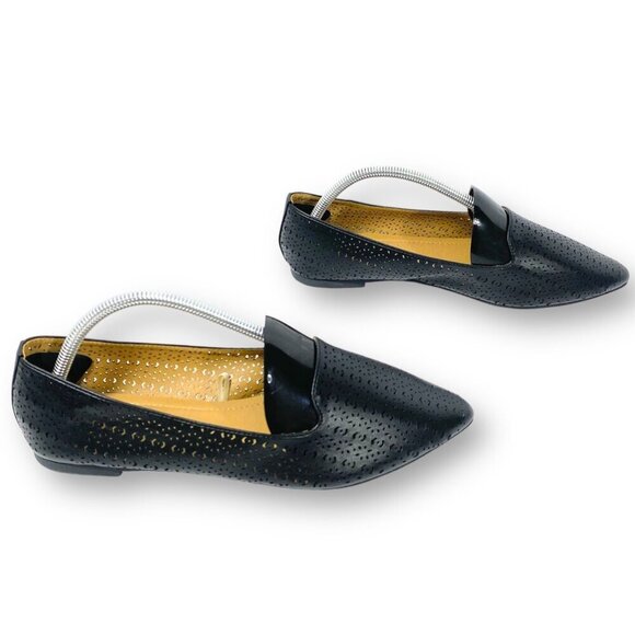 Report Clover Flats Womens Sz 10W Black Perforated Slip-On Pointed Toe Shoe NWOT - Picture 4 of 10